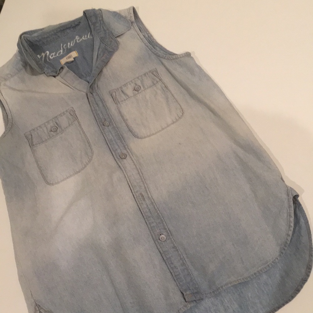 Madewell sleeveless denim button down